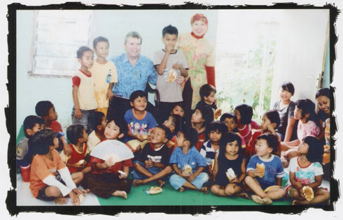 Kunjungan Keluarga Cooper dari Bandung